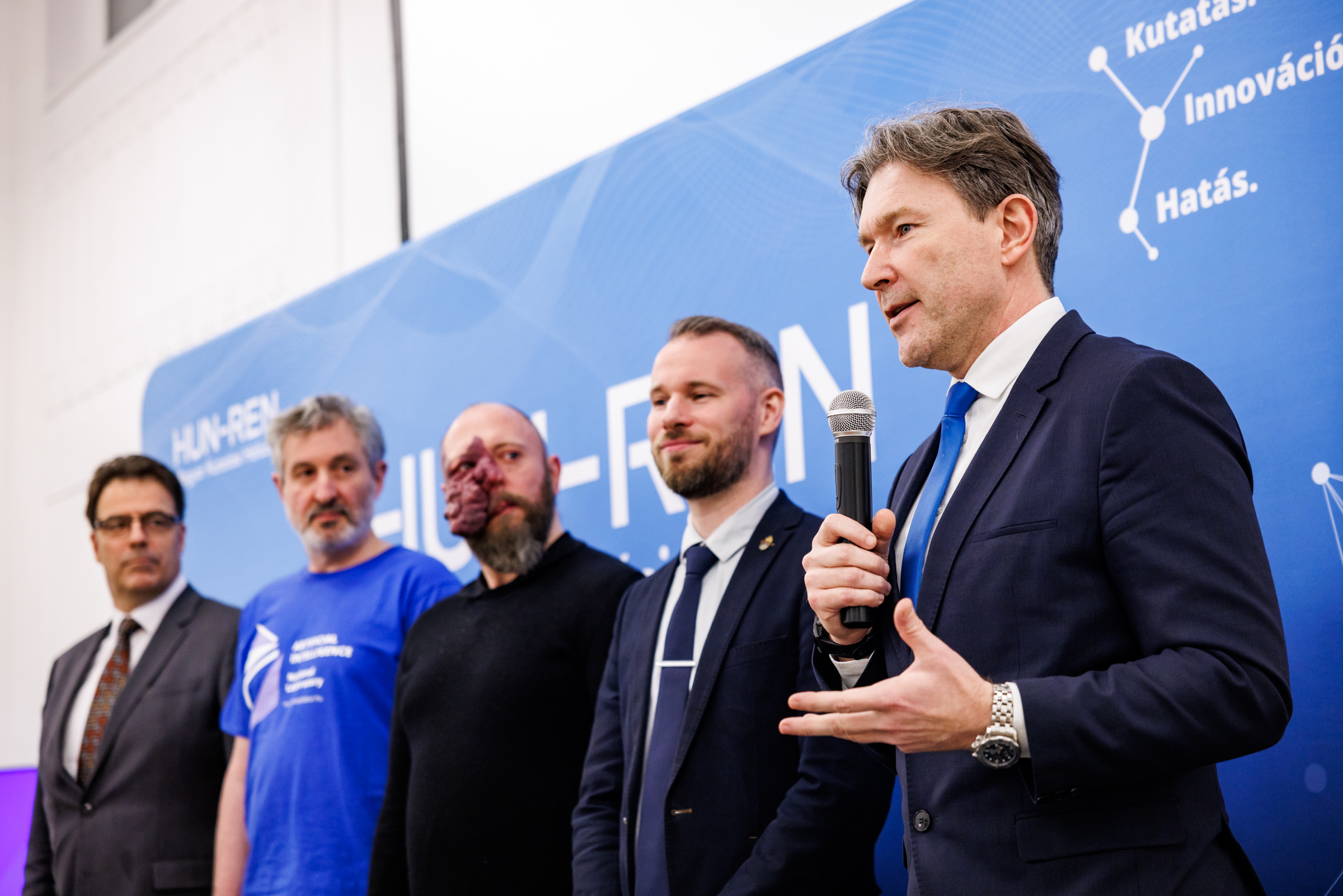 HUN-REN_AI_Hackathon_260116_203