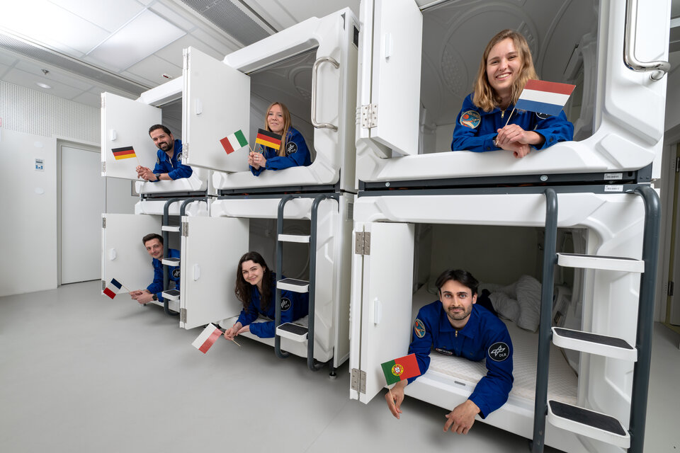 100 Days of Solitude – HUN-REN RCNS Researchers Take Part in the SOLIS100 Programme